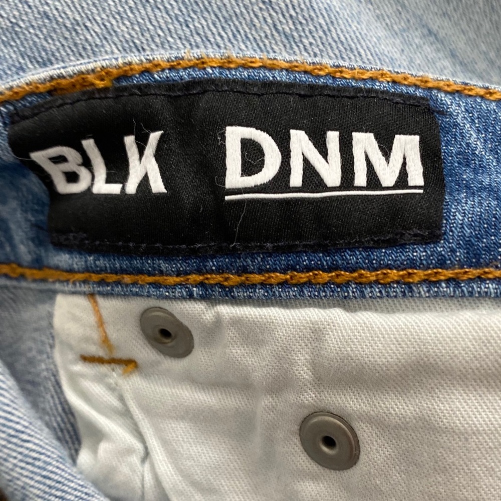 BLK DNM Jeans 27 x 32 - Picture 7 of 8